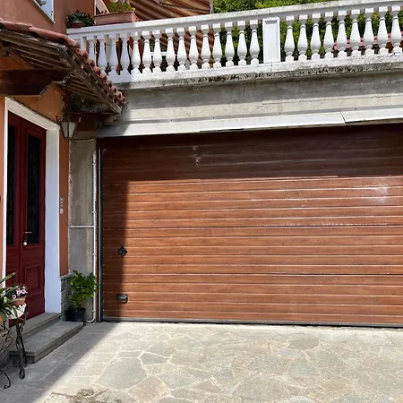 Giulia Tatil Evi